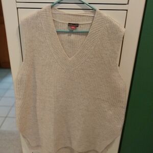 Vince Camuto Ladies V-Neck Sweater Vest in Cream